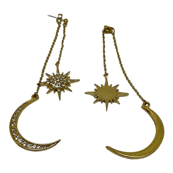 ✨2 for $15✨ Celestial Moon and Star earrings NWOB - Picture 2 of 2